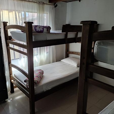 La Casona Hostel Гуатапе Экстерьер фото